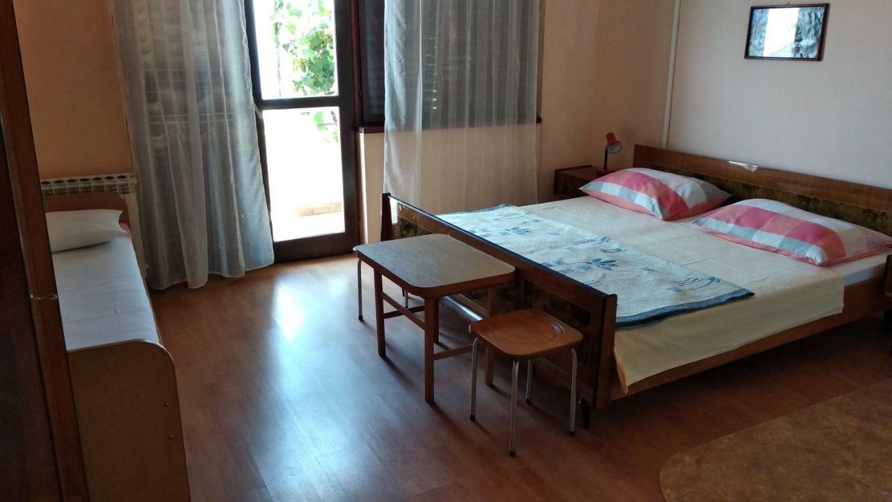 Apartment Ivo Veliko Brdo ماكارسكا المظهر الخارجي الصورة